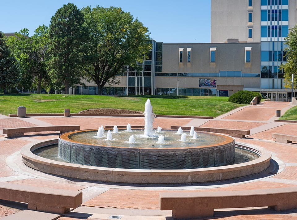 csu pueblo fountain