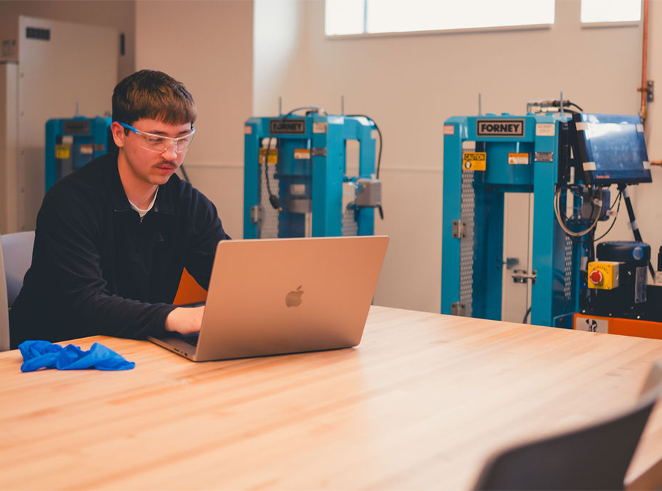 Engineering students working on hands-on projects at CSU Pueblo