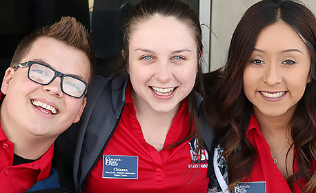 csu pueblo student ambassadors mucking it in front of the camera