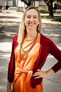 Elizabeth Saunders