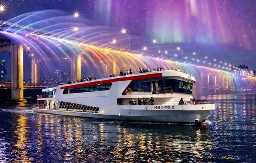 Boat in Seoul